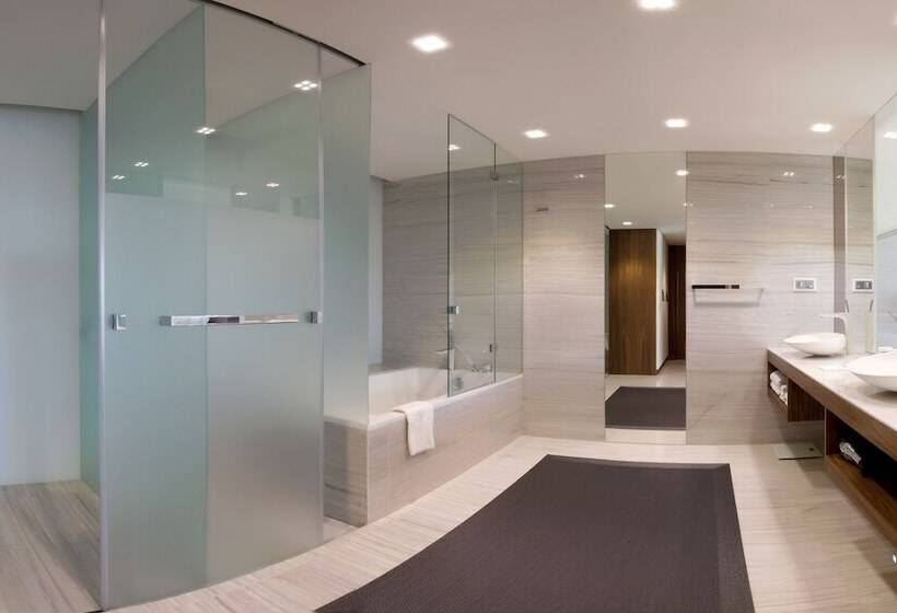 سوییت لوکس, Epic Sana Lisboa