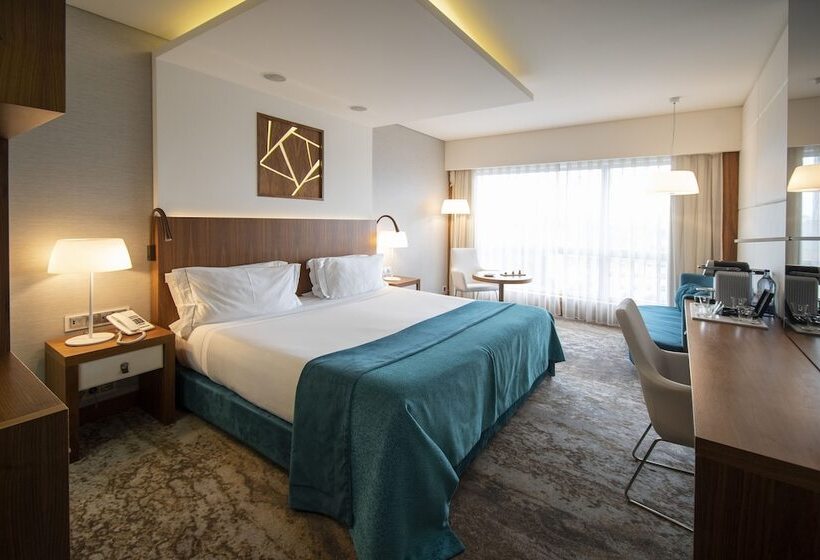 اتاق پرمیوم, Epic Sana Lisboa