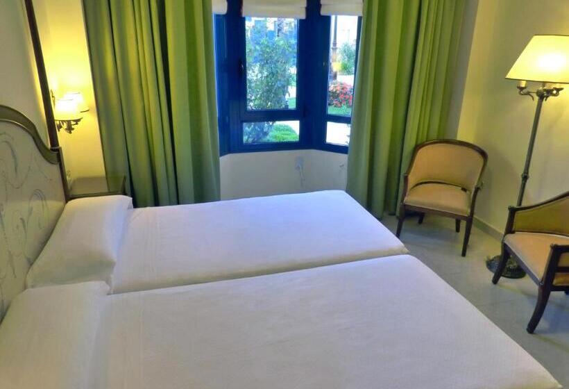 Полулюкс, Golf Campoamor