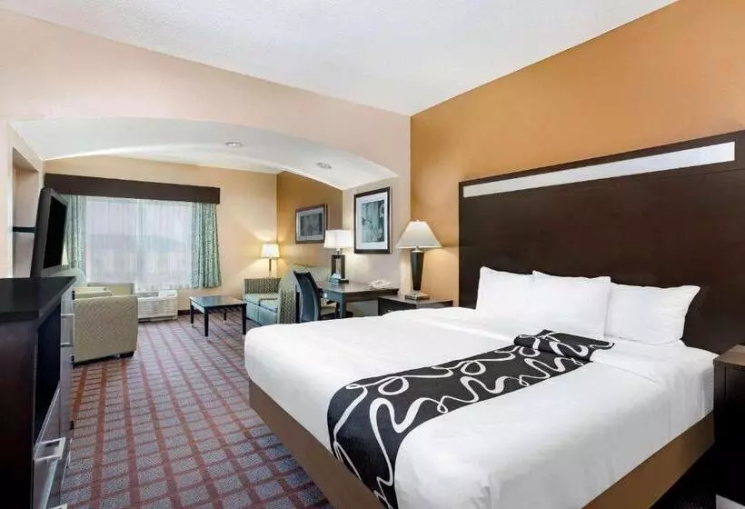 キングサイズベッドのデラックスルーム, La Quinta By Wyndham Indianapolis Airport Plainfield