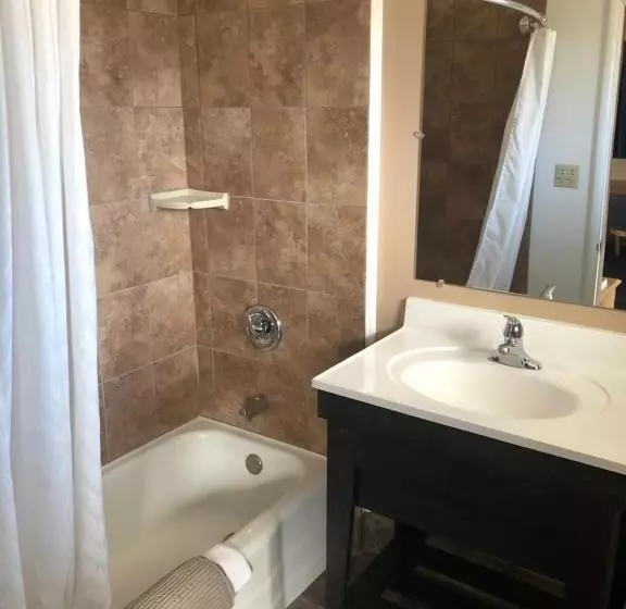 クイーンサイズベッドのスタンダードルーム, Meadowcliff Lodge Coleville