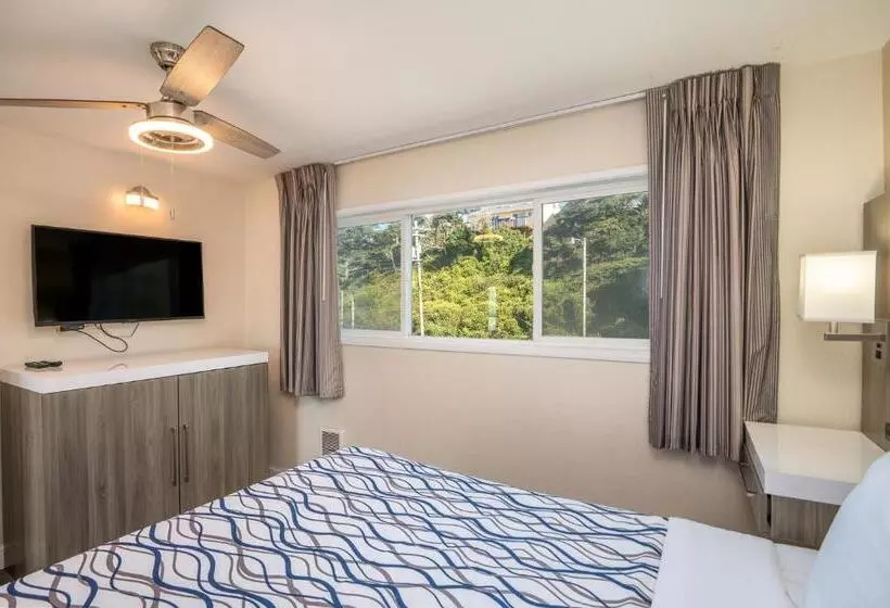 ハイドロマッサージバス付きスイート, Sailor Jack Oceanfront Motel
