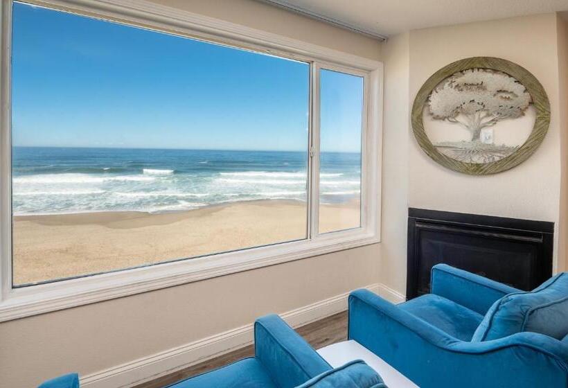 带大床的豪华间, Sailor Jack Oceanfront Motel