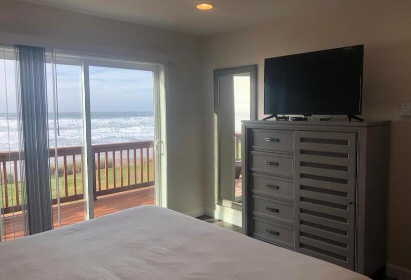 带大床的复式套间, Sailor Jack Oceanfront Motel