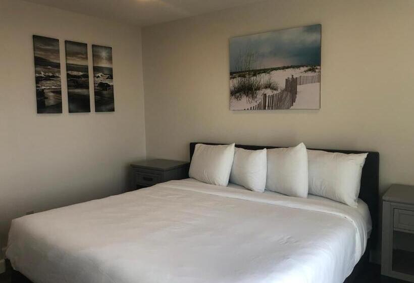 디럭스 스위트 킹 침대, Sailor Jack Oceanfront Motel