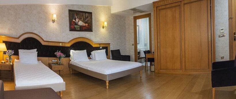 اتاق استاندارد سه نفره, Aprilis Hotel   Special Category