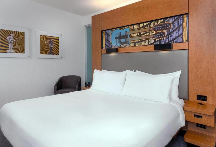 스탠다드 룸 킹사이즈 침대, Aloft Asheville Downtown