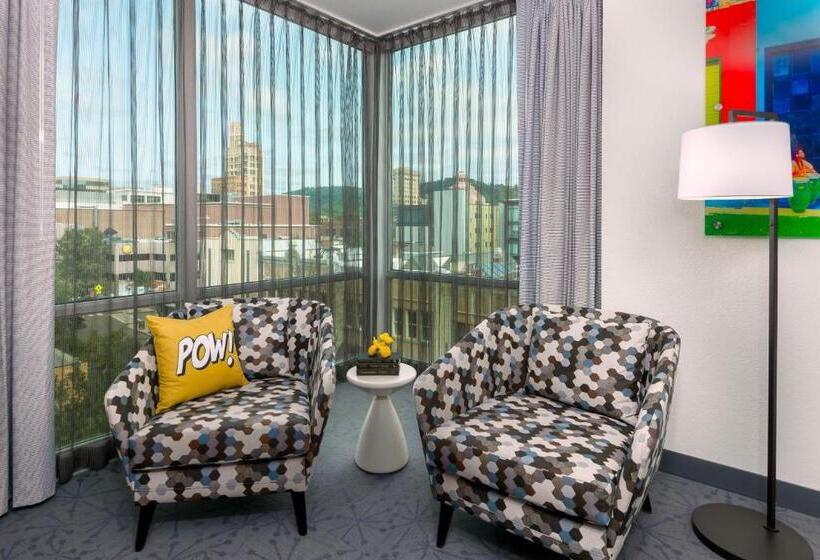 스위트 킹사이즈 침대, Aloft Asheville Downtown