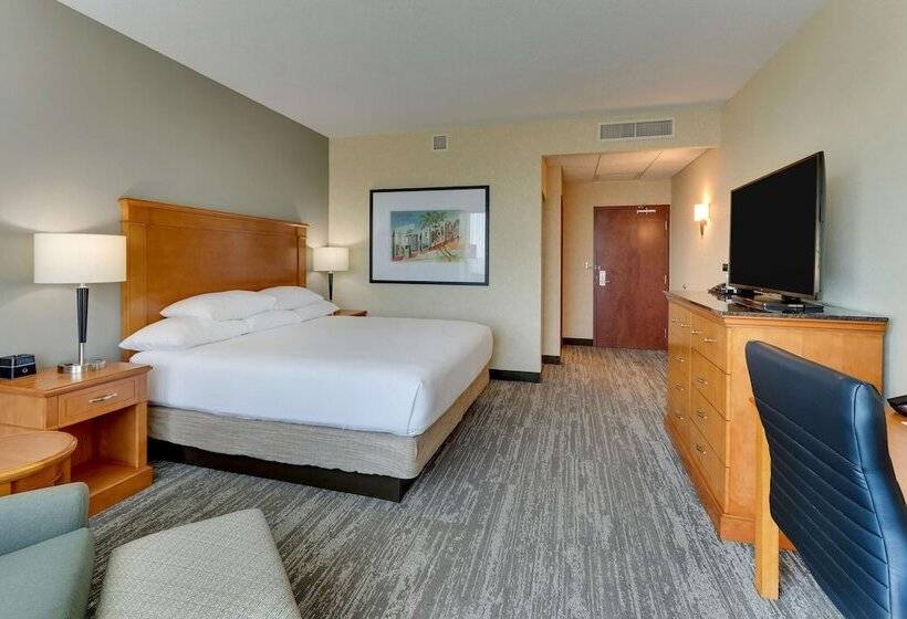 חדר דלוקס, Drury Inn & Suites Orlando Near Universal Orlando Resort