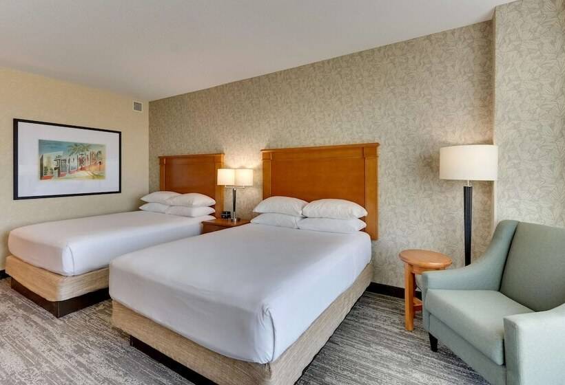חדר דלוקס, Drury Inn & Suites Orlando Near Universal Orlando Resort