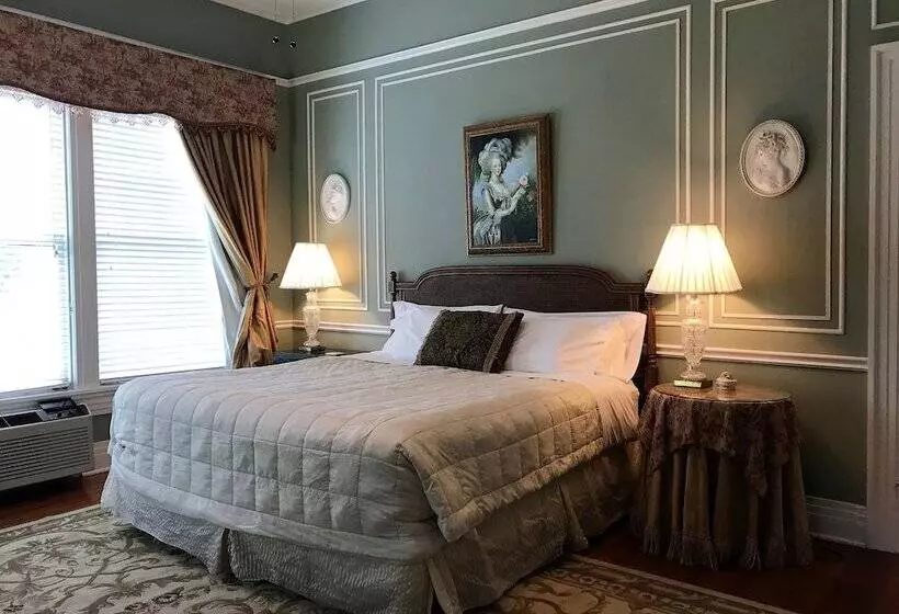 スタンダードルーム, Historic Michabelle Inn