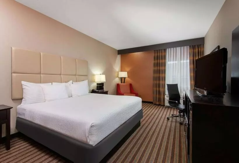 キングサイズベッドのスイートルーム, La Quinta By Wyndham Harrisburg Hershey
