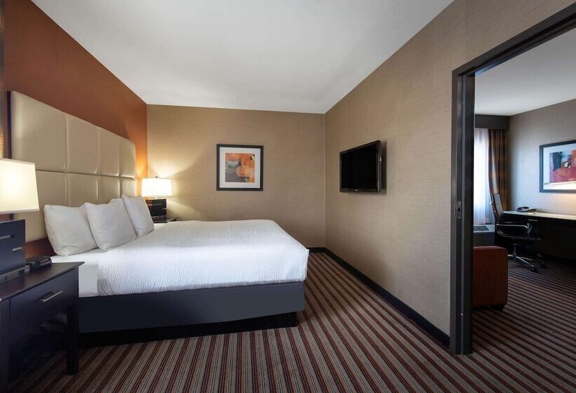 Люкс Кровать Кинг, La Quinta By Wyndham Harrisburg Hershey