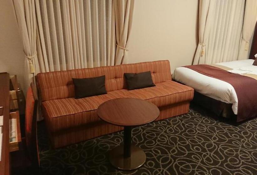 اتاق استاندارد سه نفره, Shibuya Creston