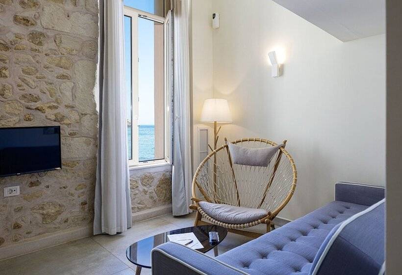 サイドシービュースイート, Thalassa Boutique