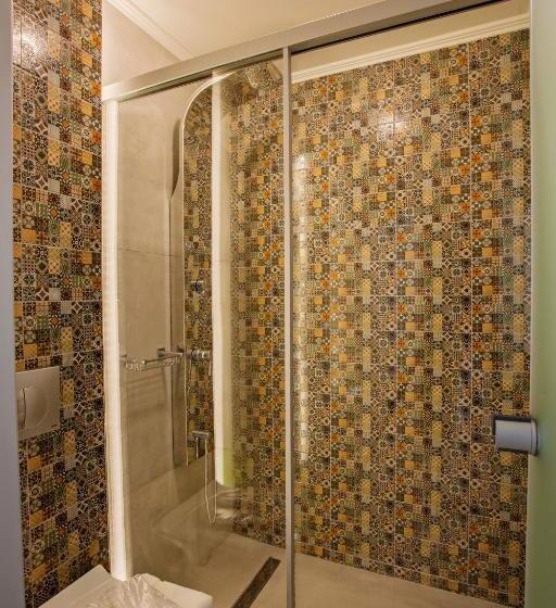 プールビュースイート, Thalassa Boutique