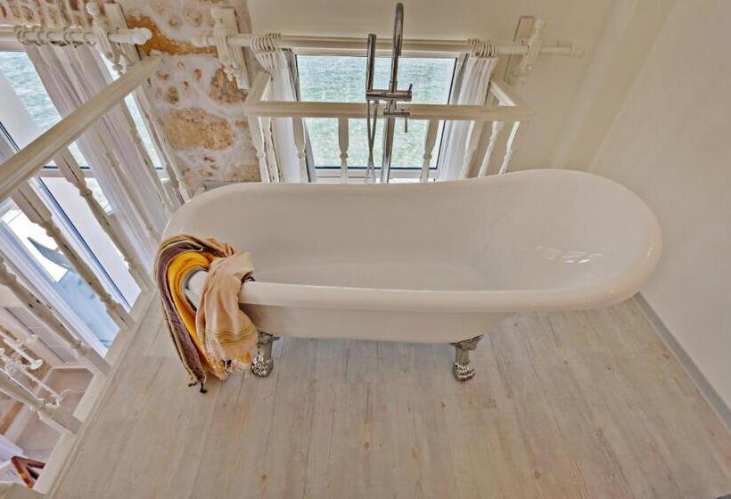 オーシャンビュースイート, Thalassa Boutique