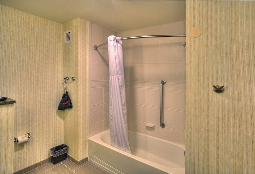 豪华房间, The Hotel Warner