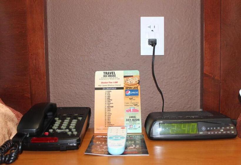 غرفة قياسية سرير كينج, Travel Inn Omaha