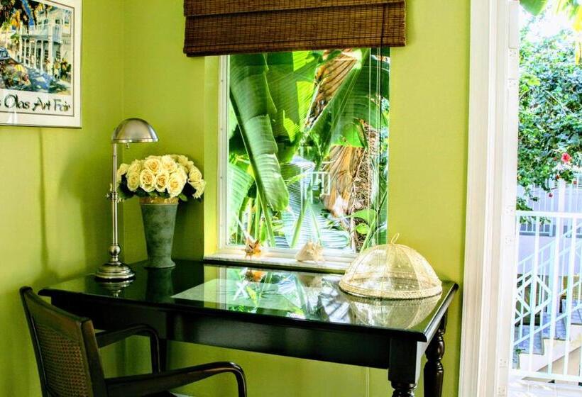 2-Bedroom Classic Apartment, Villa Venezia