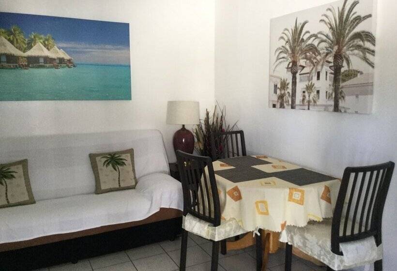 شقة غرفة واحدة, Breakaway Inn