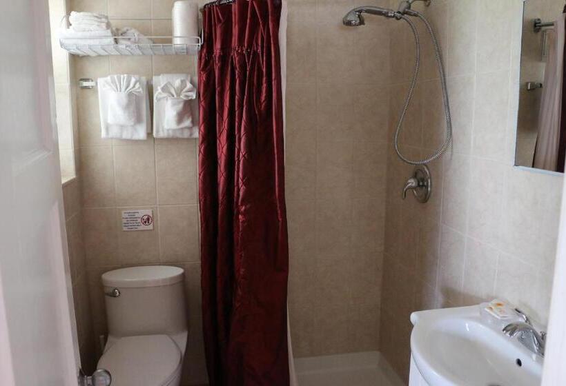 סטודיו משפחתי, Breakaway Inn