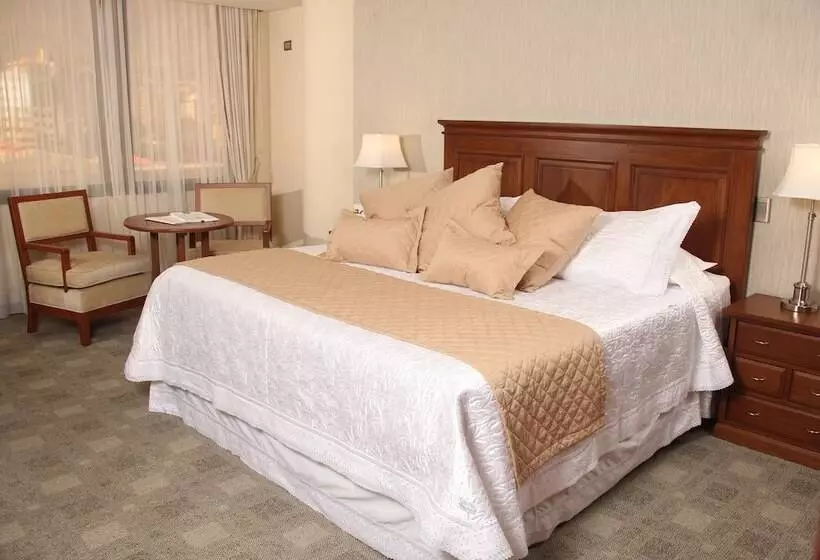 اتاق اجرایی, Gran Hotel Toloma