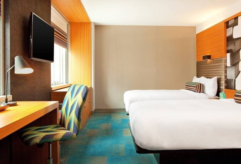 חדר סטנדרט שתי מיטות זוגיות, Aloft Chicago Downtown River North