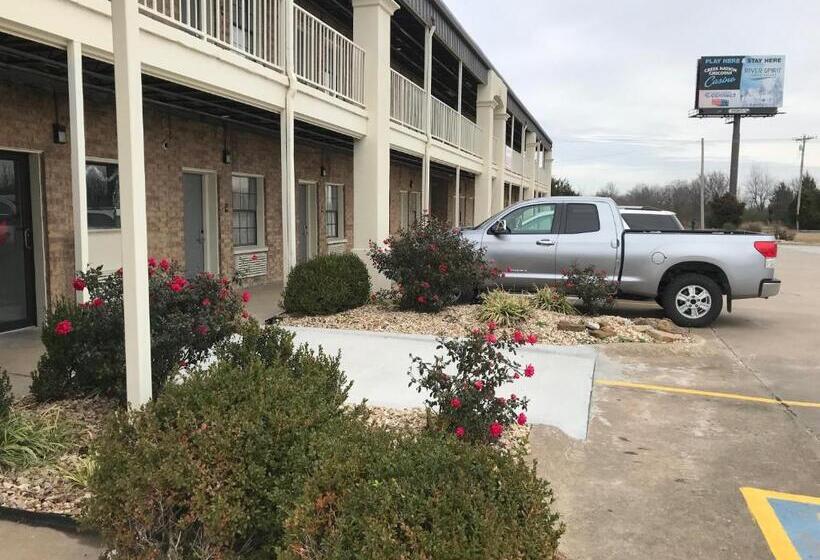 غرفة قياسية سرير كينج, Walnut Inn   Checotah