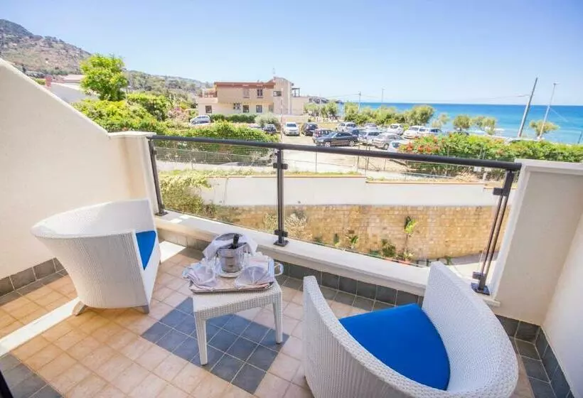 Superior-huone, Cefalù Sea Palace
