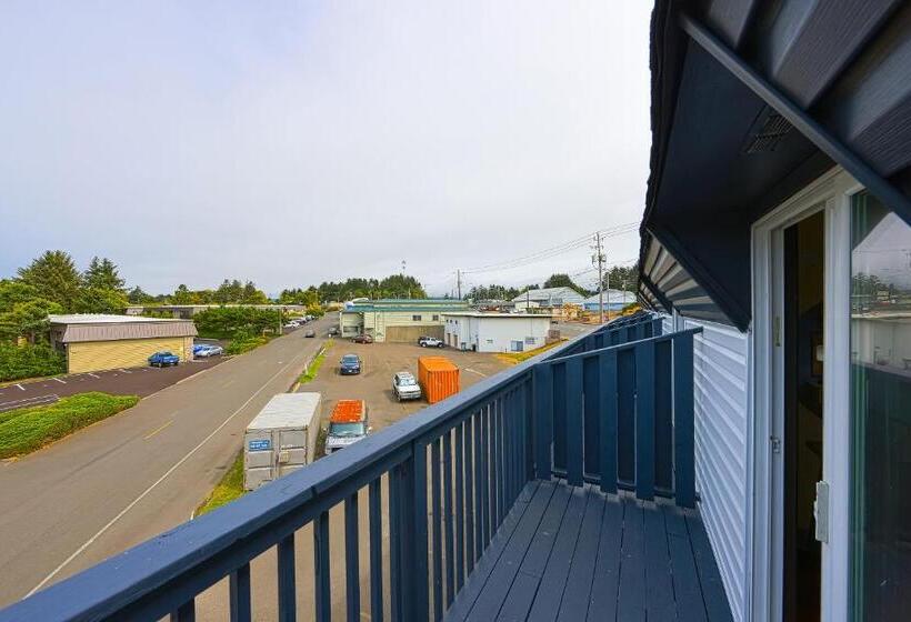 バルコニー付きスタンダードルーム, Coastal Inn By Oyo Lincoln City Oregon Coast Hwy