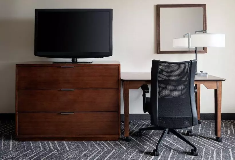 スイート, Homewood Suites Springfield Va