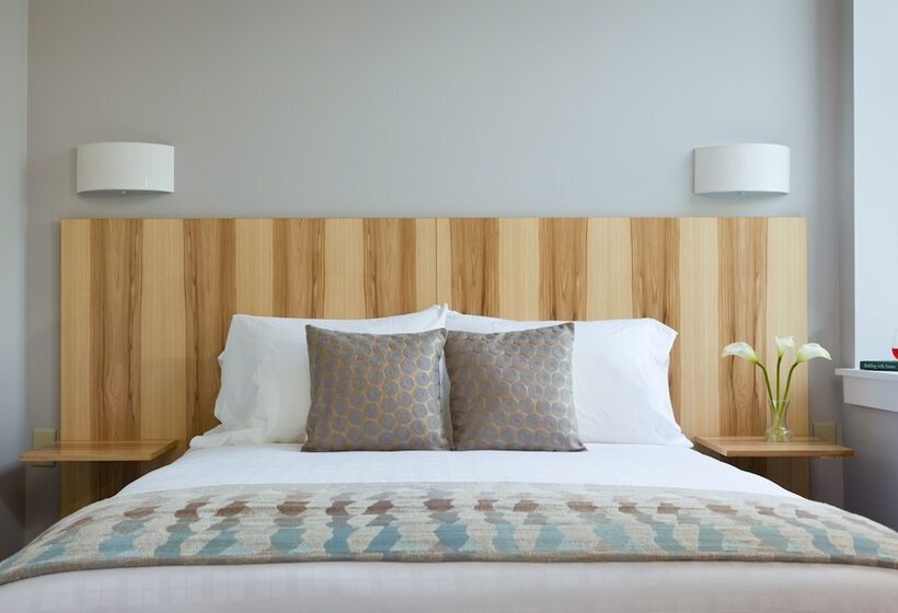 Номер Стандарт, Ledges