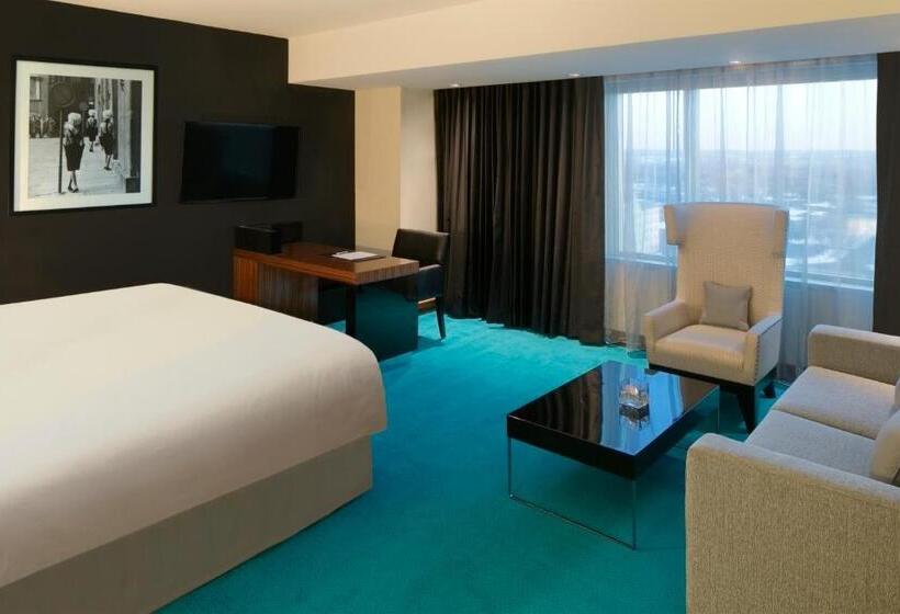 إستوديو قياسى سرير كينج, Radisson Blu Mall Of America