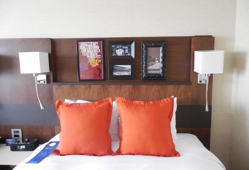 غرفة قياسية ذات إطلالة, Radisson Blu Mall Of America