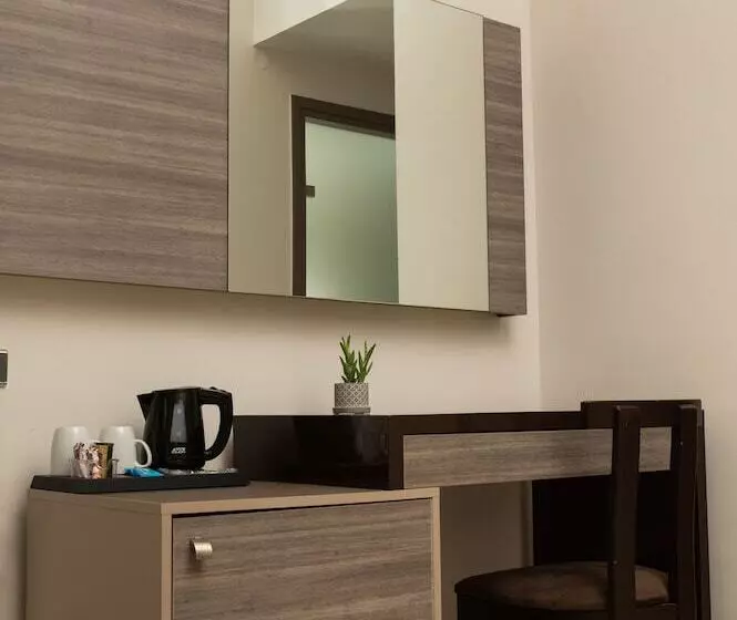 Chambre Standard Vue Ville, Royal Sun
