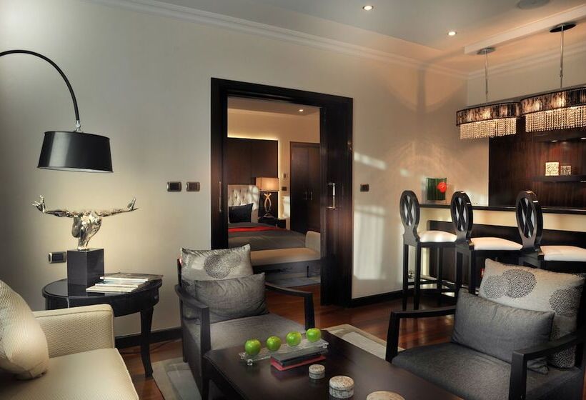 سوییت, Sun City Hotel   The Gabriel