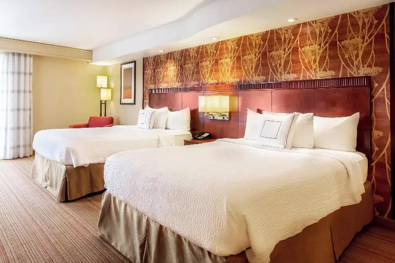 سوییت جونیور, Sun City Hotel   The Gabriel