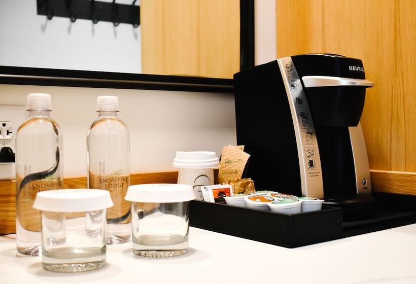 스탠다드 룸 킹사이즈 침대, The Snowpine Lodge