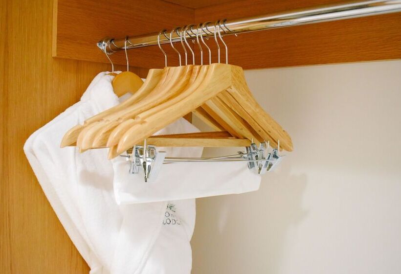 스탠다드 룸 킹사이즈 침대, The Snowpine Lodge