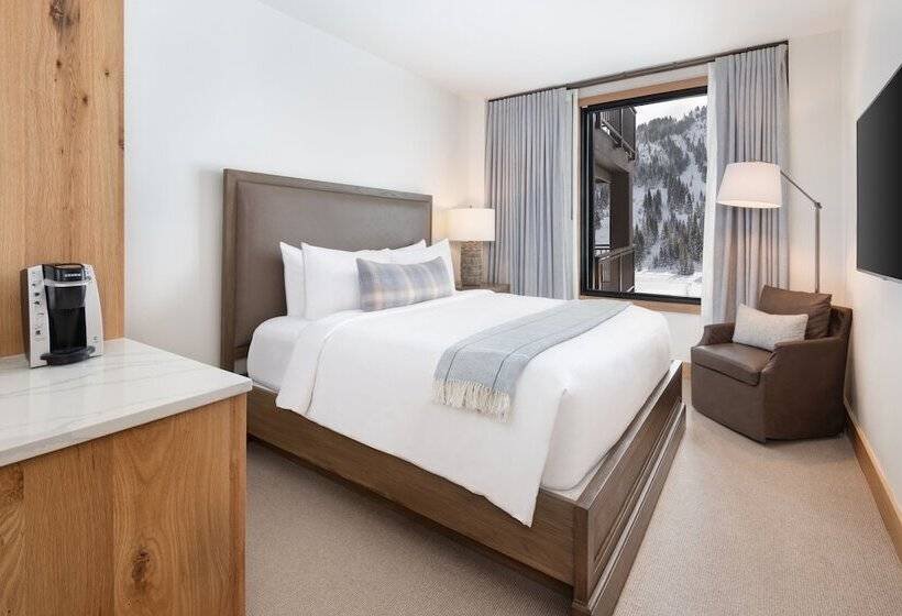 스탠다드 룸 킹사이즈 침대, The Snowpine Lodge