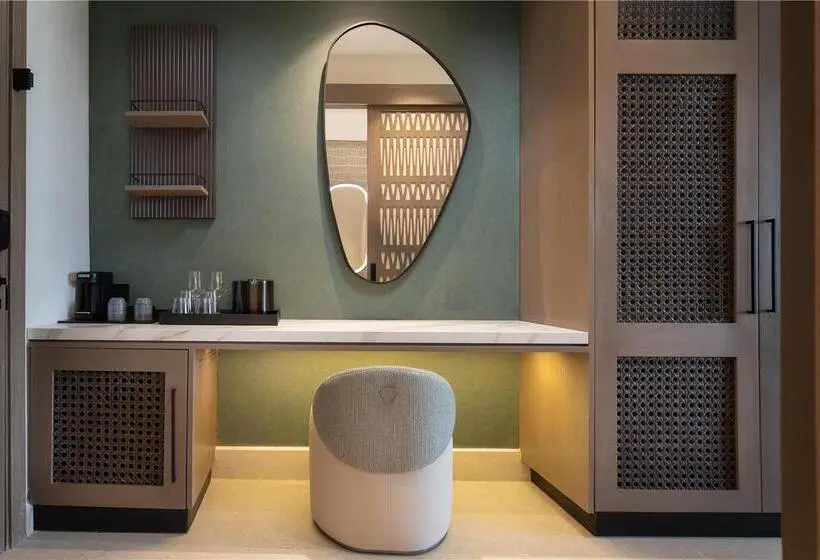 Standard-huone Queen-vuode, Golden Sands Oceanfront