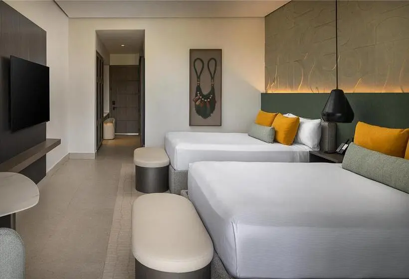 Standard-huone Queen-vuode, Golden Sands Oceanfront