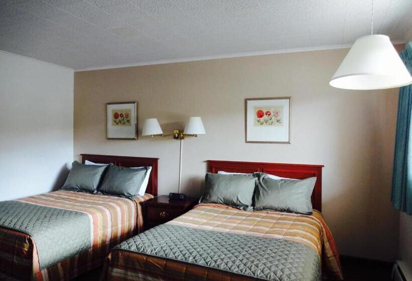 스탠다드 룸 더블 침대 2개, Gorham Motor Inn