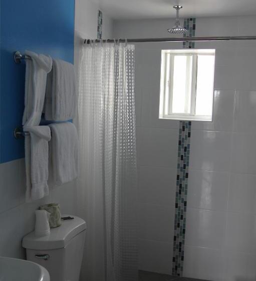 Standard Room King Size Bed, Snooze