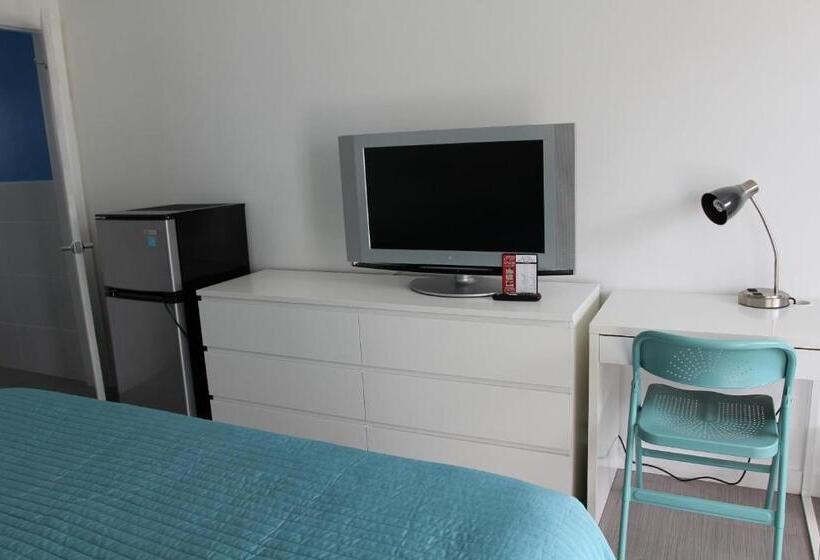 Standard Room, Snooze