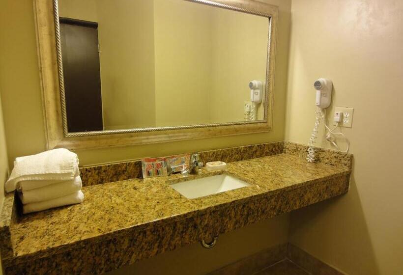 스탠다드 룸 킹사이즈 침대, Oceans Beach Resort & Suites