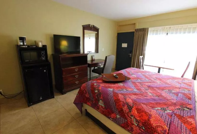 身障者適用キングサイズベッドルーム, Oceans Beach Resort & Suites