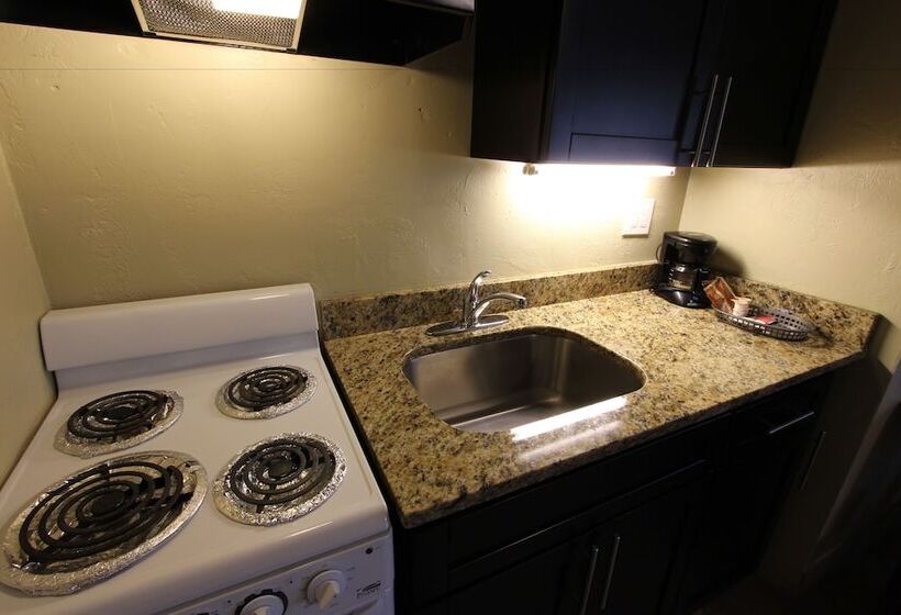 장애인용 주니어 스위트, Oceans Beach Resort & Suites