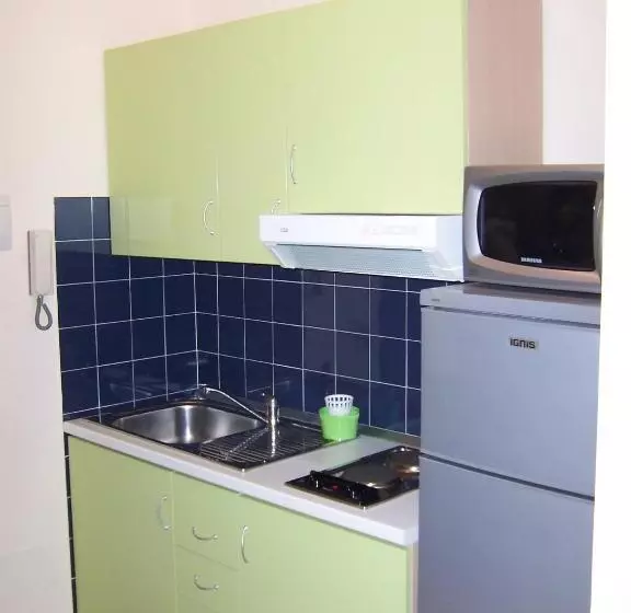 استودیوی استاندارد با چشمانداز دریا, Villa Nettuno Residence